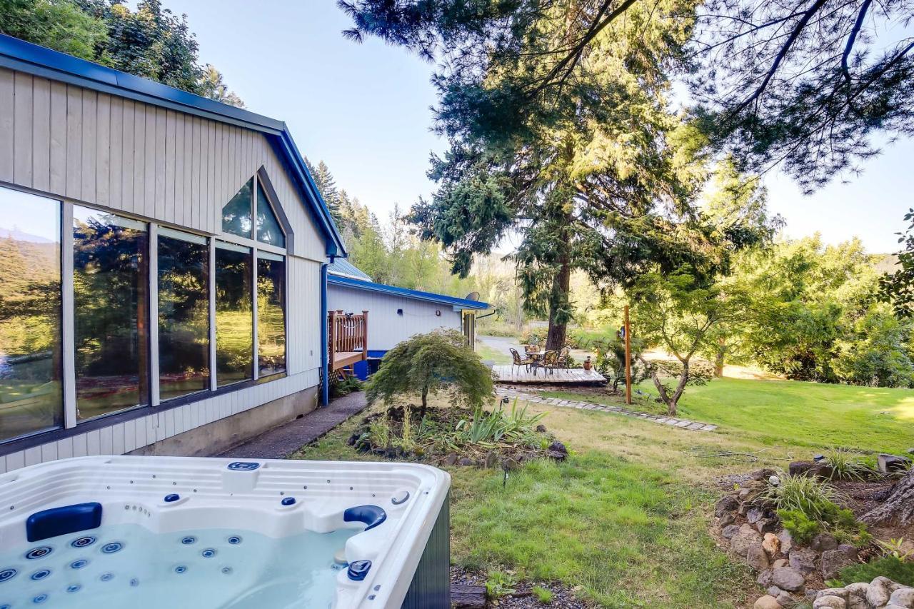 Villa The Fusion Retreat On 4 Acres Hike On-Site! White Salmon Exterior foto